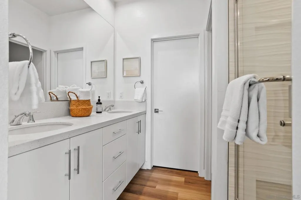 1531 W Bushell, Anaheim, California 92805 home-pic-14